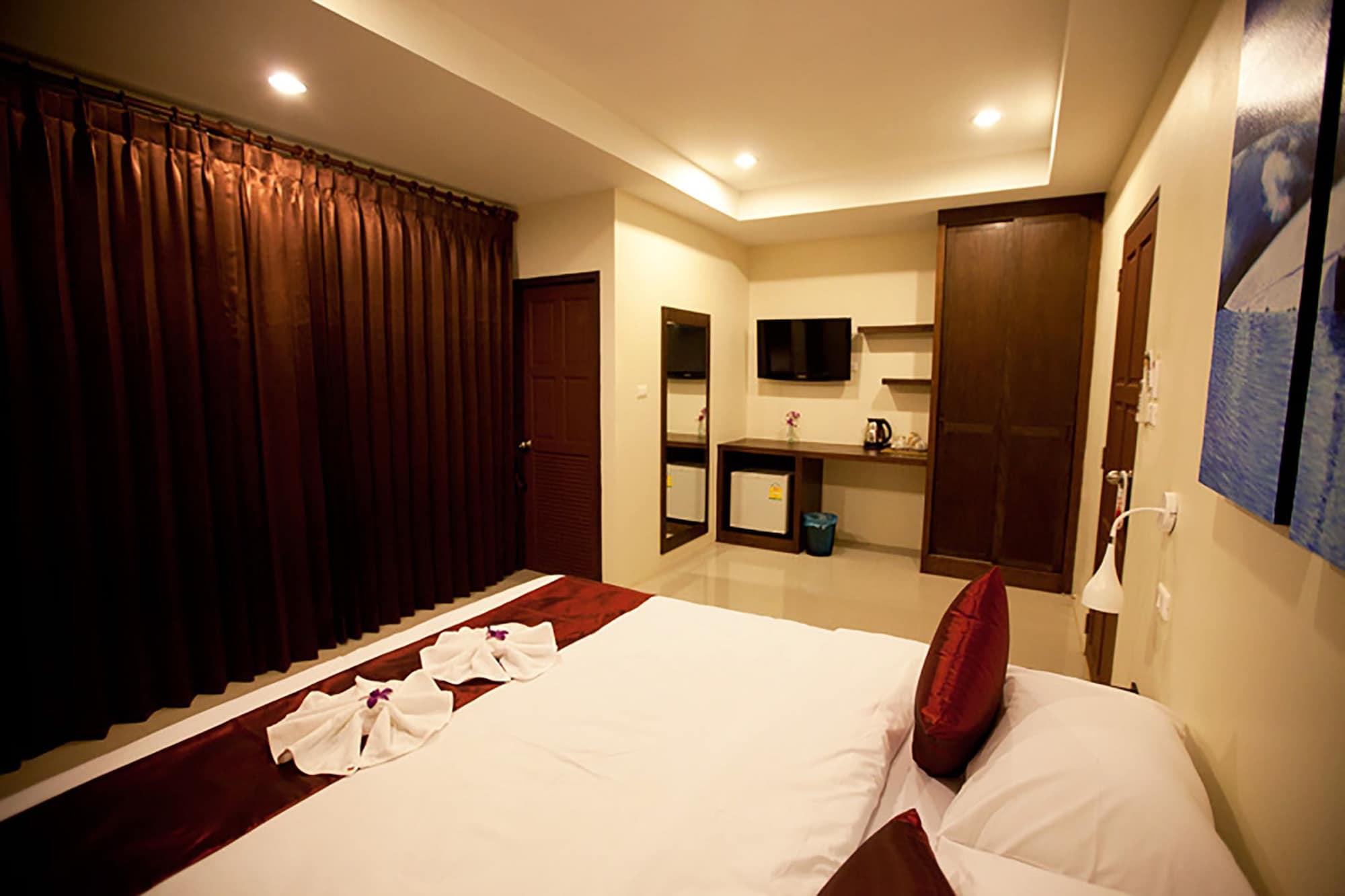 At Kamala Hotel Екстериор снимка